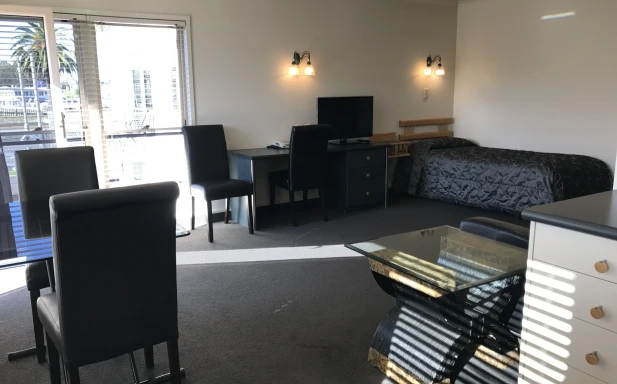 Pacific Harbour Motor Inn