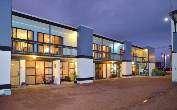 Waikanae Beach Motel v2