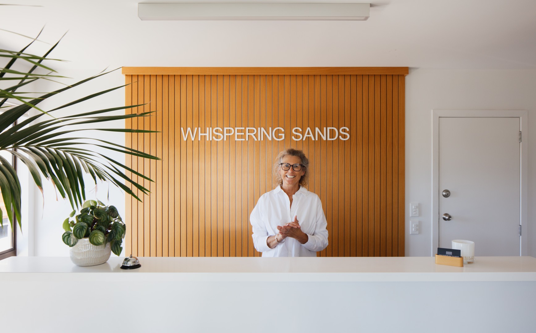 Jaki – Whispering Sands