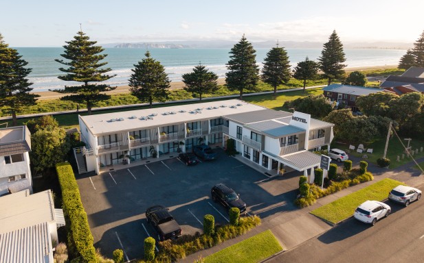 Whispering Sands – Exteriors 12