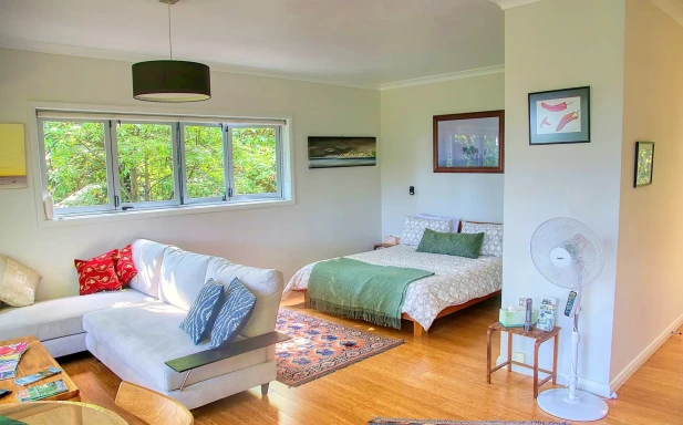 SheldrakeBnB+Bedroom+and+Lounge