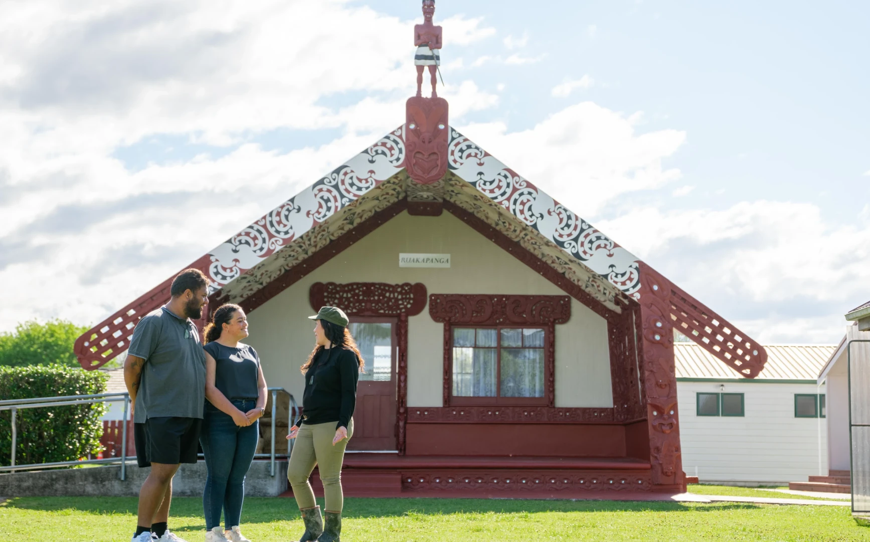 Tipuna Tours