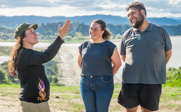 Tipuna Tours