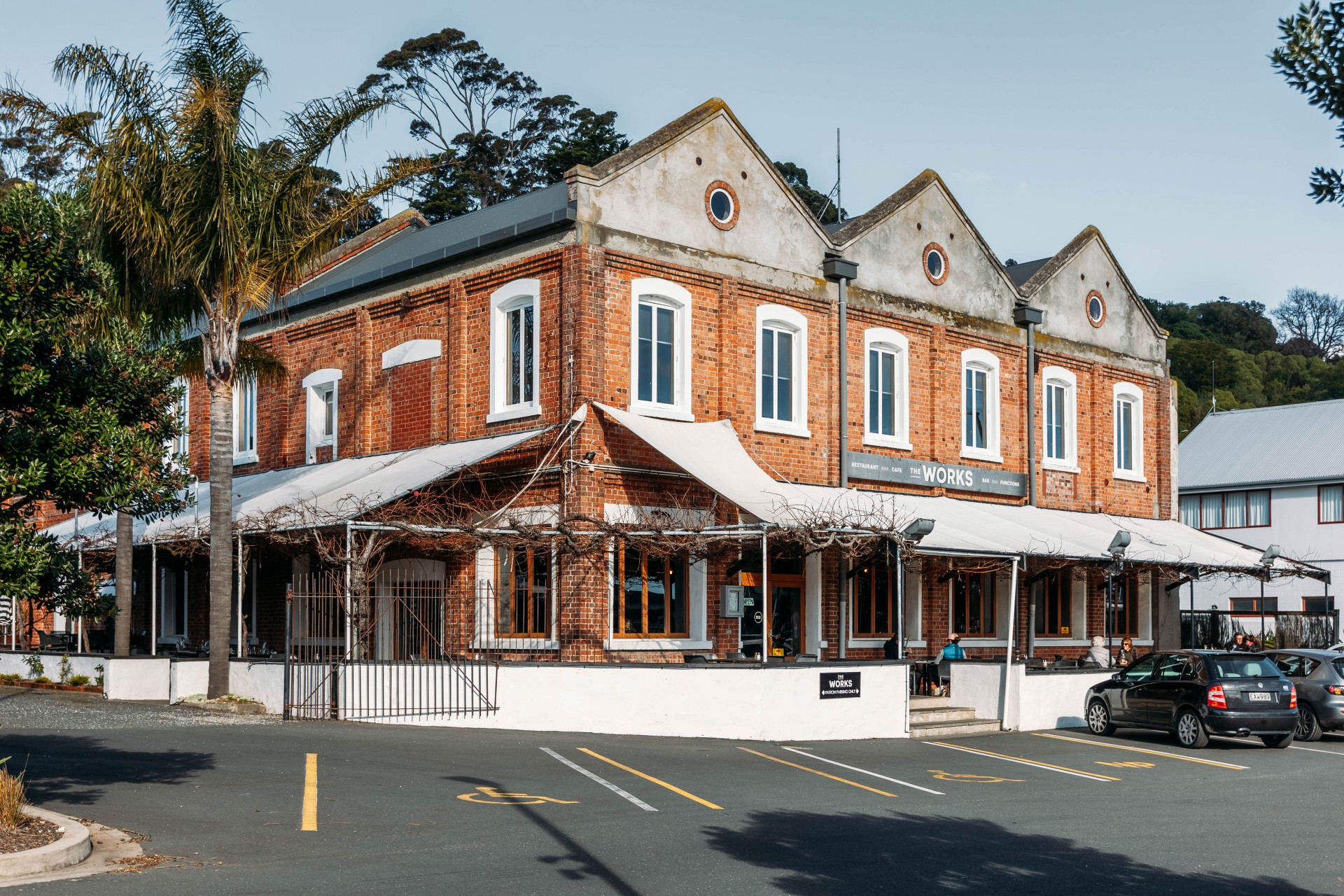 The Works GISBORNE 16