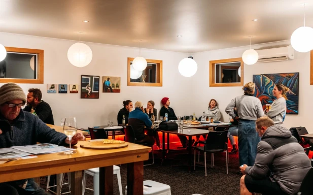 Neighbourhood Pizzeria GISBORNE 8