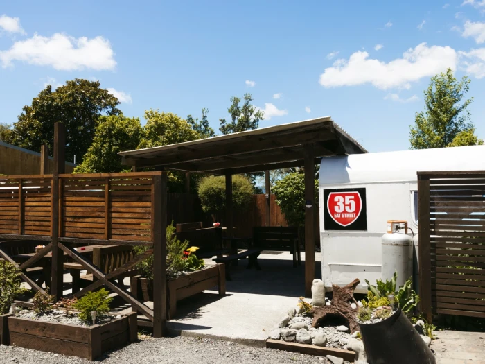 Te Araroa Holiday Park
