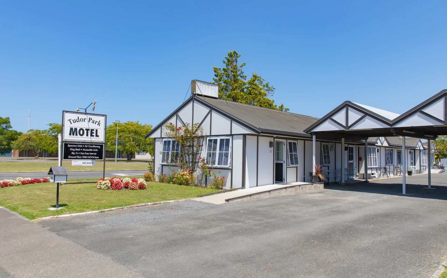 Tudor-Park-Motel-ProductImageObject-1449_tudor-park-motel-4_0